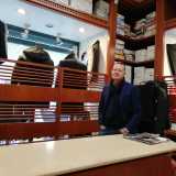 ...per incontrare il proprietario, il 57enne Giuseppe Lippolis: stesso nome e cognome di suo nonno, fondatore dell�esercizio commerciale